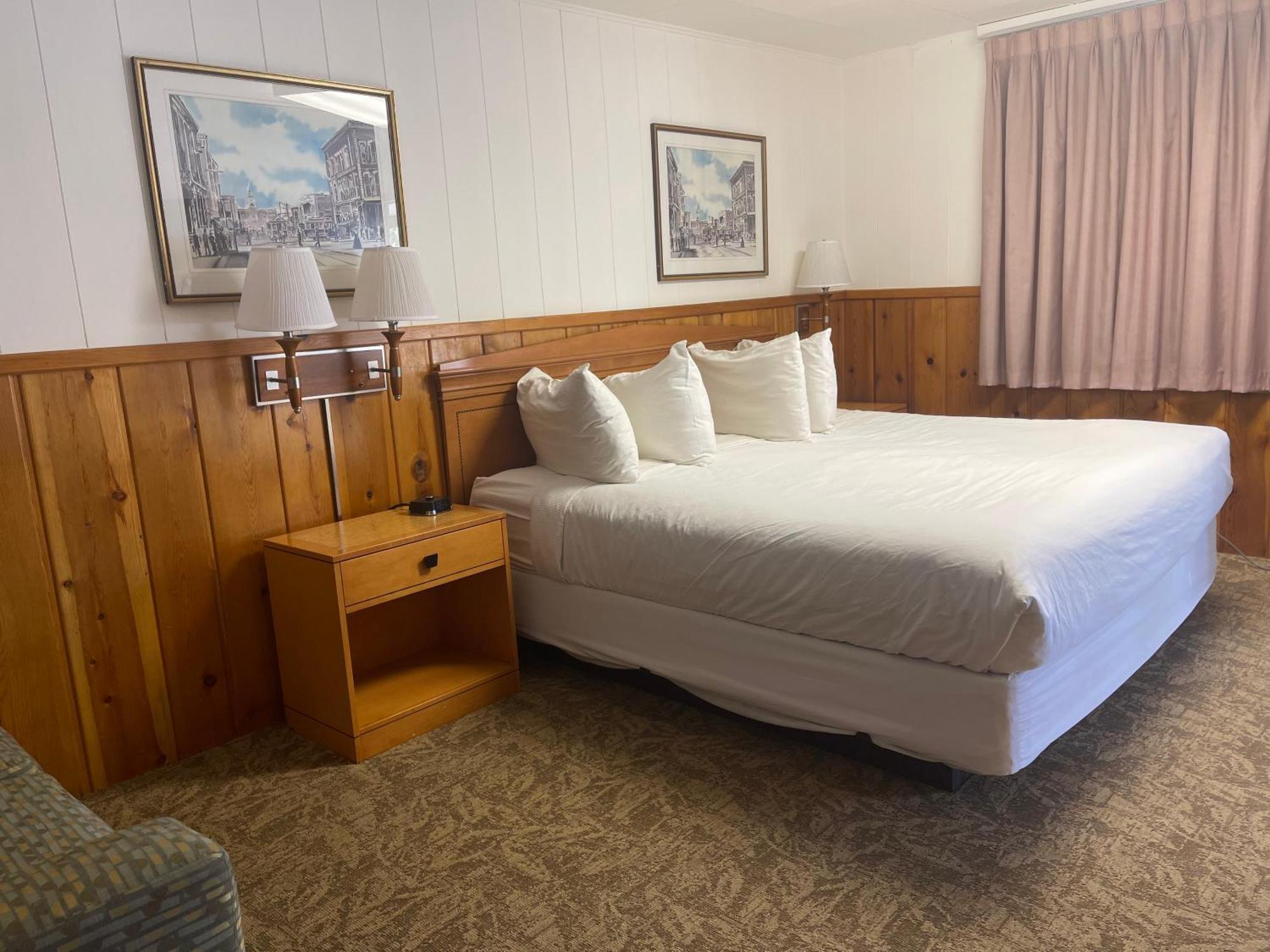 Saddle & Surrey Motel Estes Park Bilik gambar